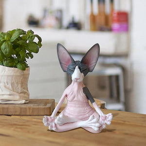 Sphynx kat yoga statue